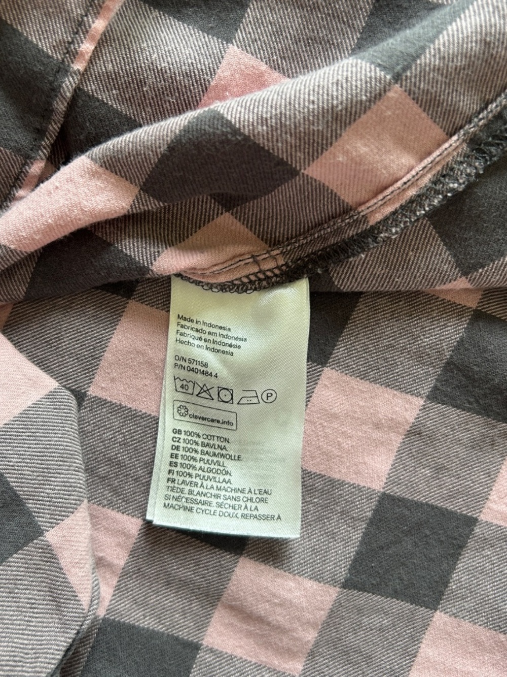 H&M pink gray plaid checked button-up flannel shirt - Picture 5 of 6